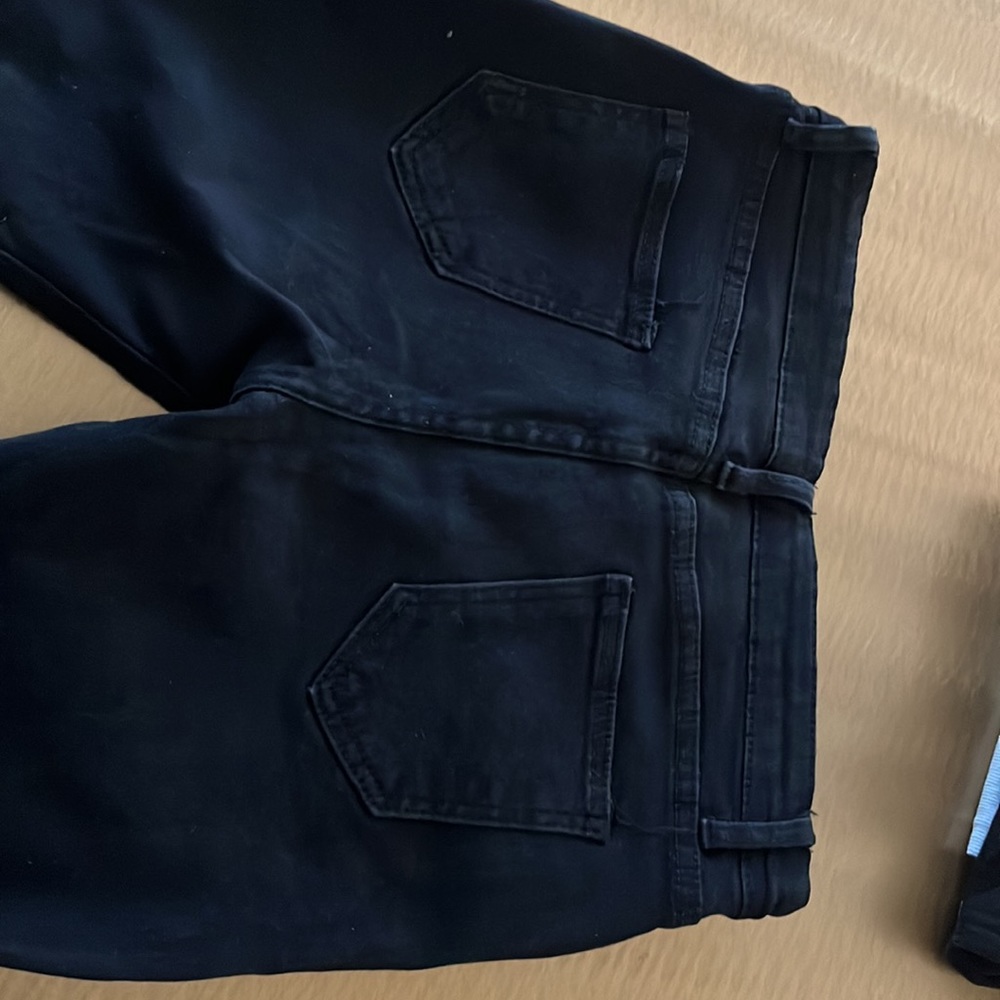 Black Pearl Jeans with Rips - Picture 5 of 5